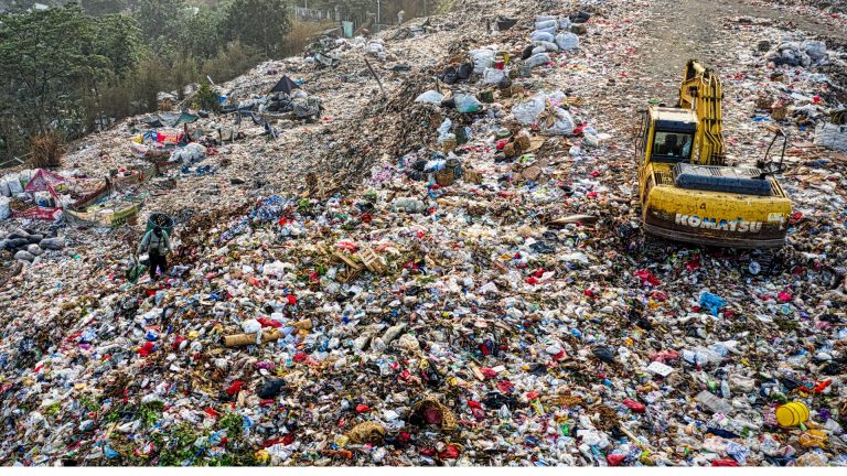 Sampah Masyarakat Atau Sampah Pemerintah