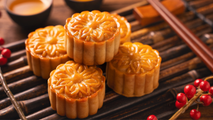 Tak Hanya Lezat, 8 Makanan Imlek Ini Penuh Makna Mendalam