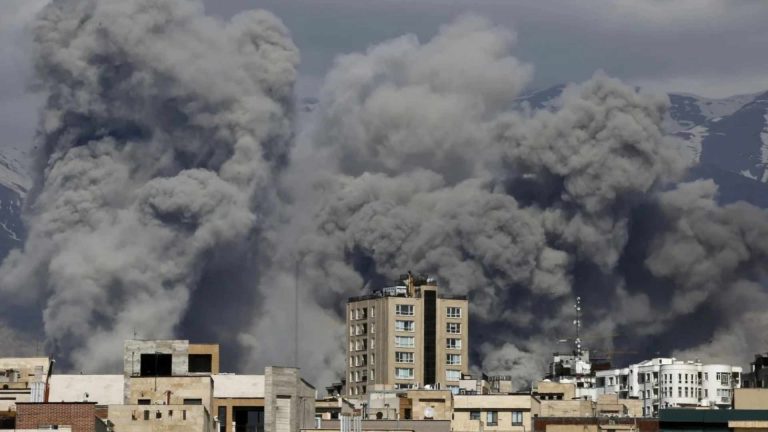Iran, Perang Iran, Konflik Iran-AS-Israel, Politik, Kantapos