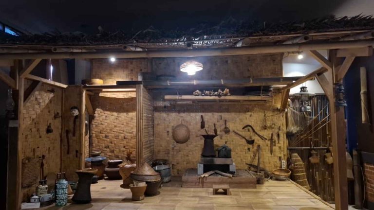 Museum Ki Pahare, Kota Sukabumi, Sunda