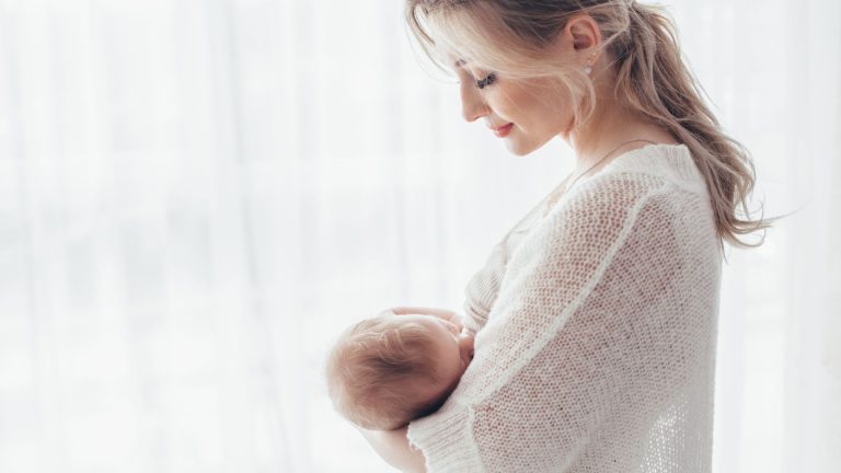 Hari ASI Sedunia Ingatkan Pentingnya Dukungan bagi Ibu Menyusui