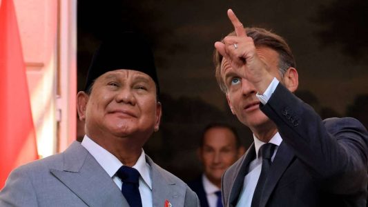 Presiden Indonesia Prabowo Subianto dan Presiden Prancis Emmanuel Macron di Istana Kepresidenan Elysee, Paris, 28 Mei 2026. Sumber: Ludovic Marin/Pool/AFP. Prabowo Kunjungan Prancis